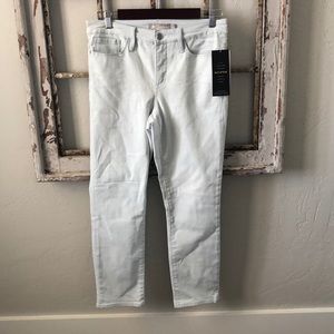 Athleta Sculptek Skinny Crop Jean Glacier Wash